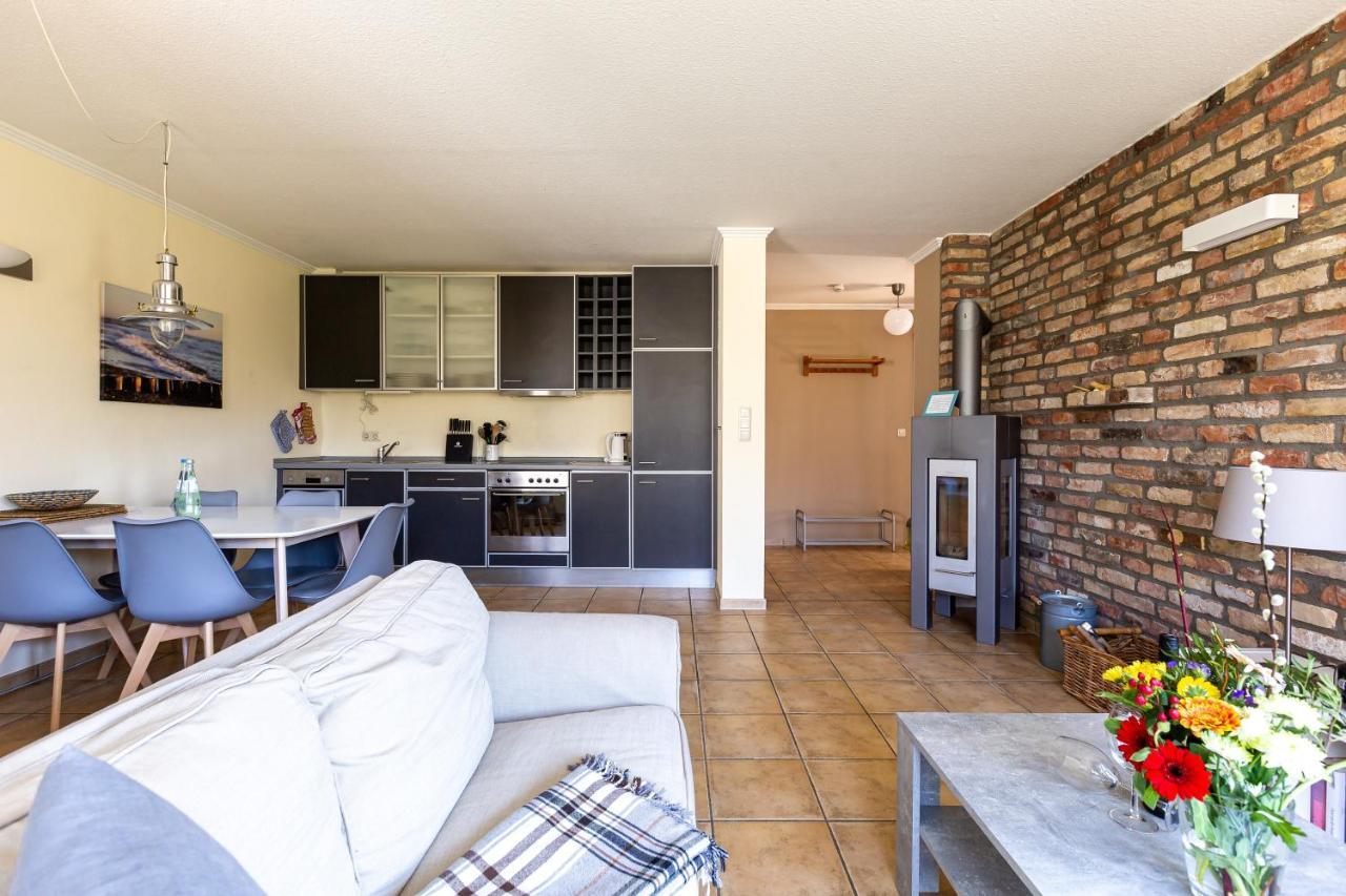 Strandhaus Wustrow - Wohnung 4 Esterno foto