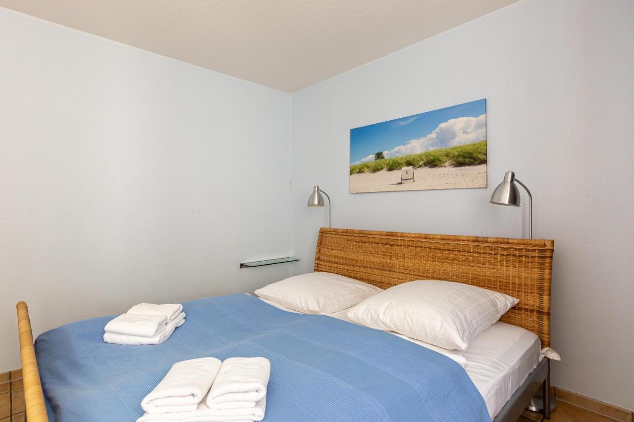 Strandhaus Wustrow - Wohnung 4 Esterno foto
